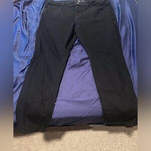 Black Pop icon skinny mid rise jeans